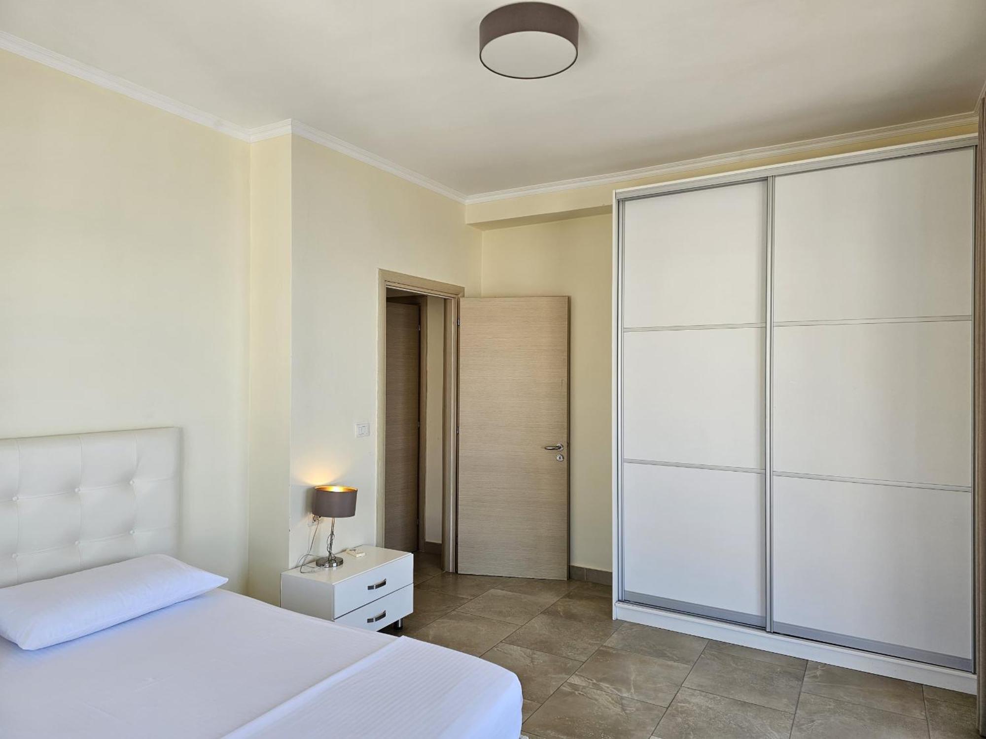 Vincent Apartment